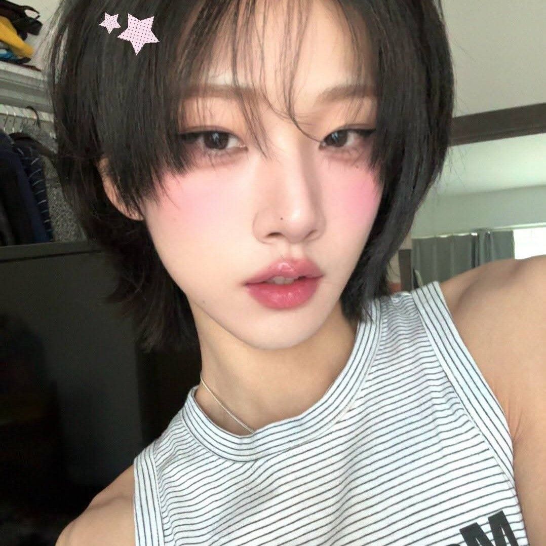 A moment captured by Hu Yetao (NexT1DE)'s fan