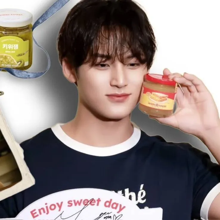 A moment captured by Mingyu (SEVENTEEN)'s fan