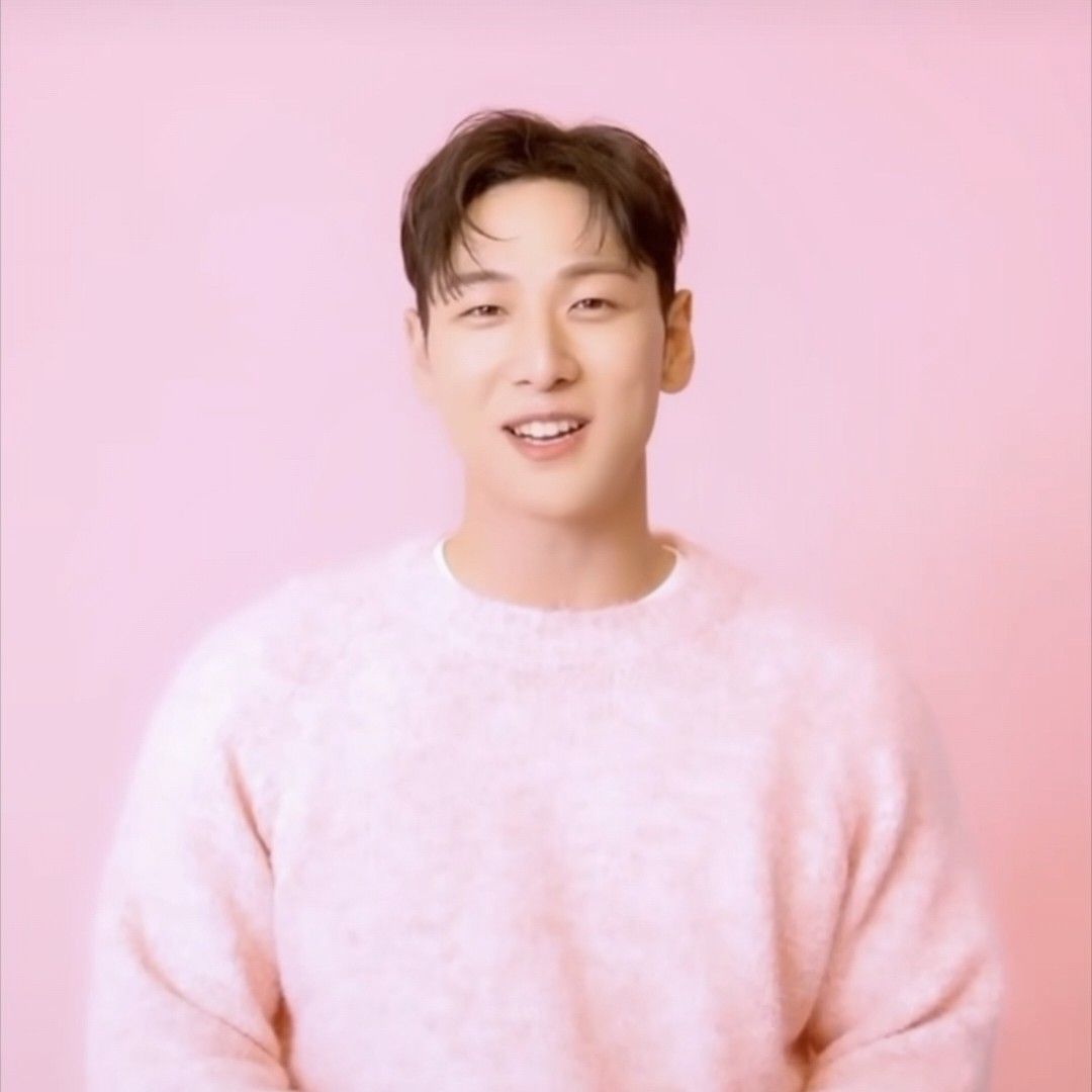 Latest photo of Baekho