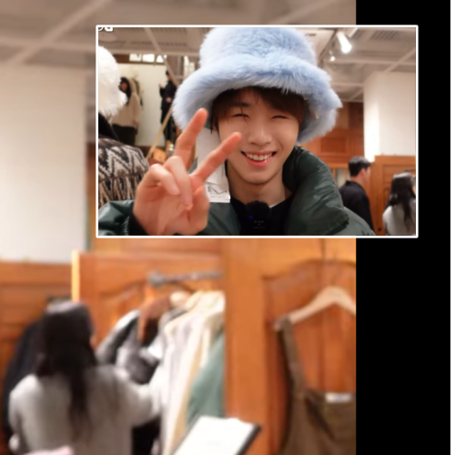 A moment captured by Wonjun (WHIB)'s fan