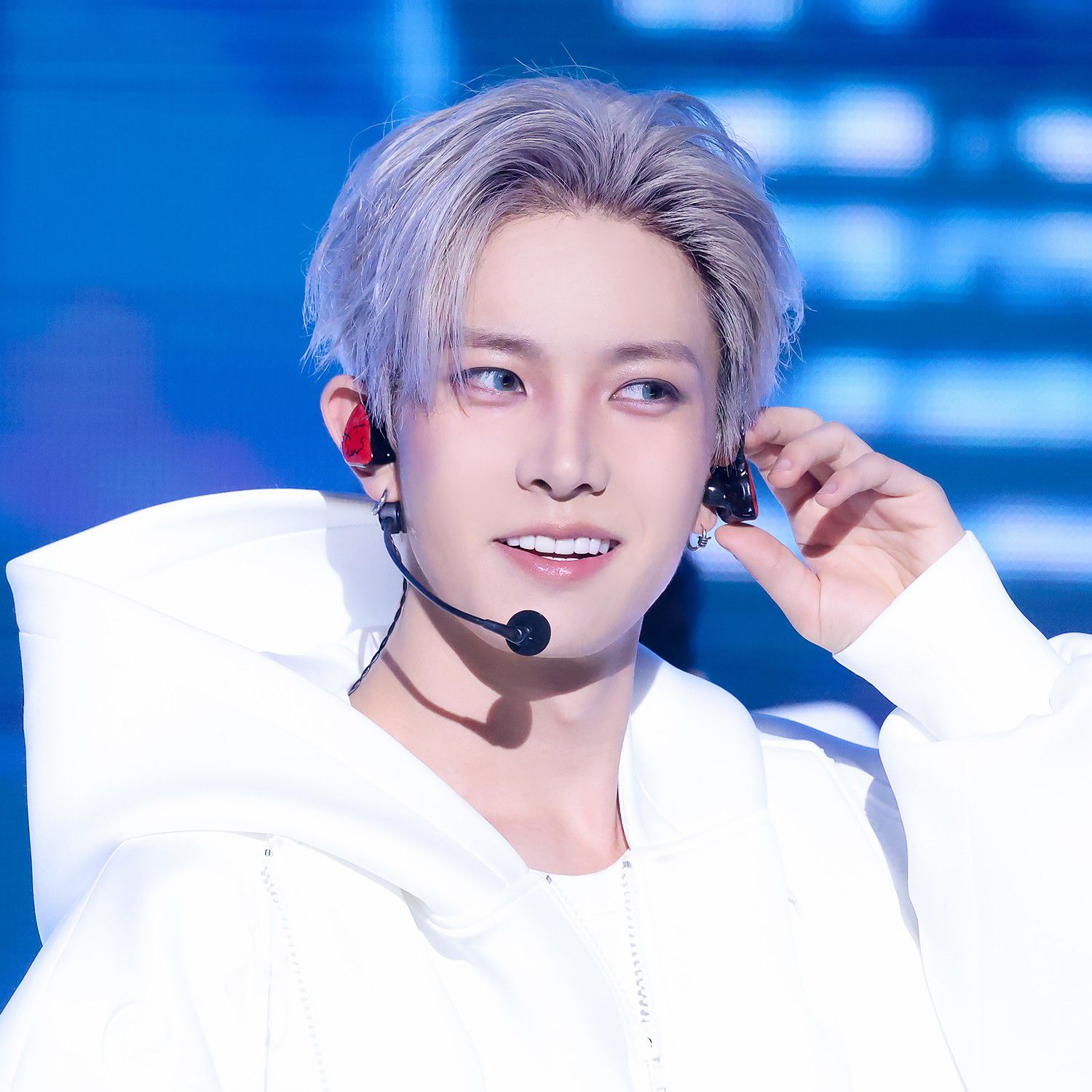 Foto aktivitas terbaru Heeseung (ENHYPEN)