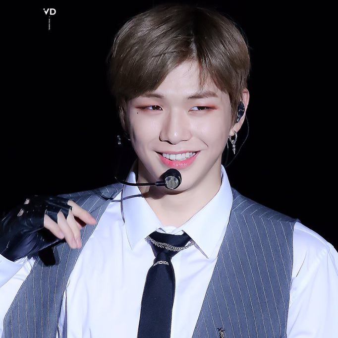강다니엘의 최신 사진