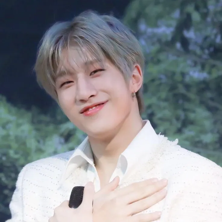 A moment captured by Jinjin (ASTRO)'s fan