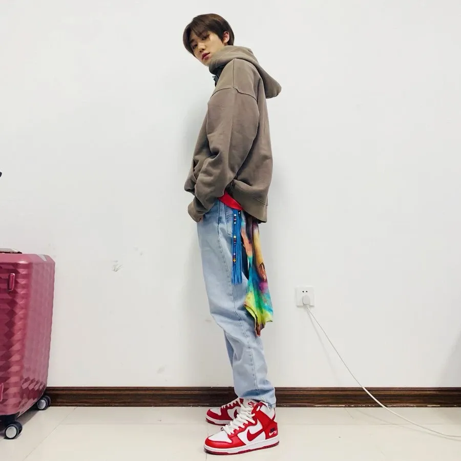 Behind-the-scenes cut of The 8 (SEVENTEEN)