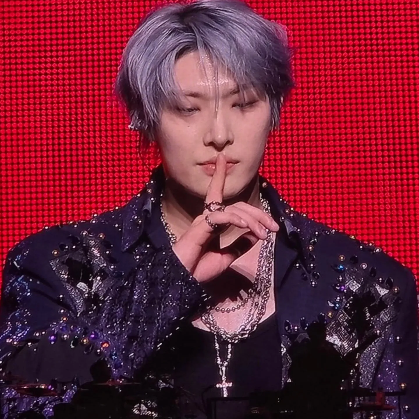 旼琦 (ATEEZ)的最新照片