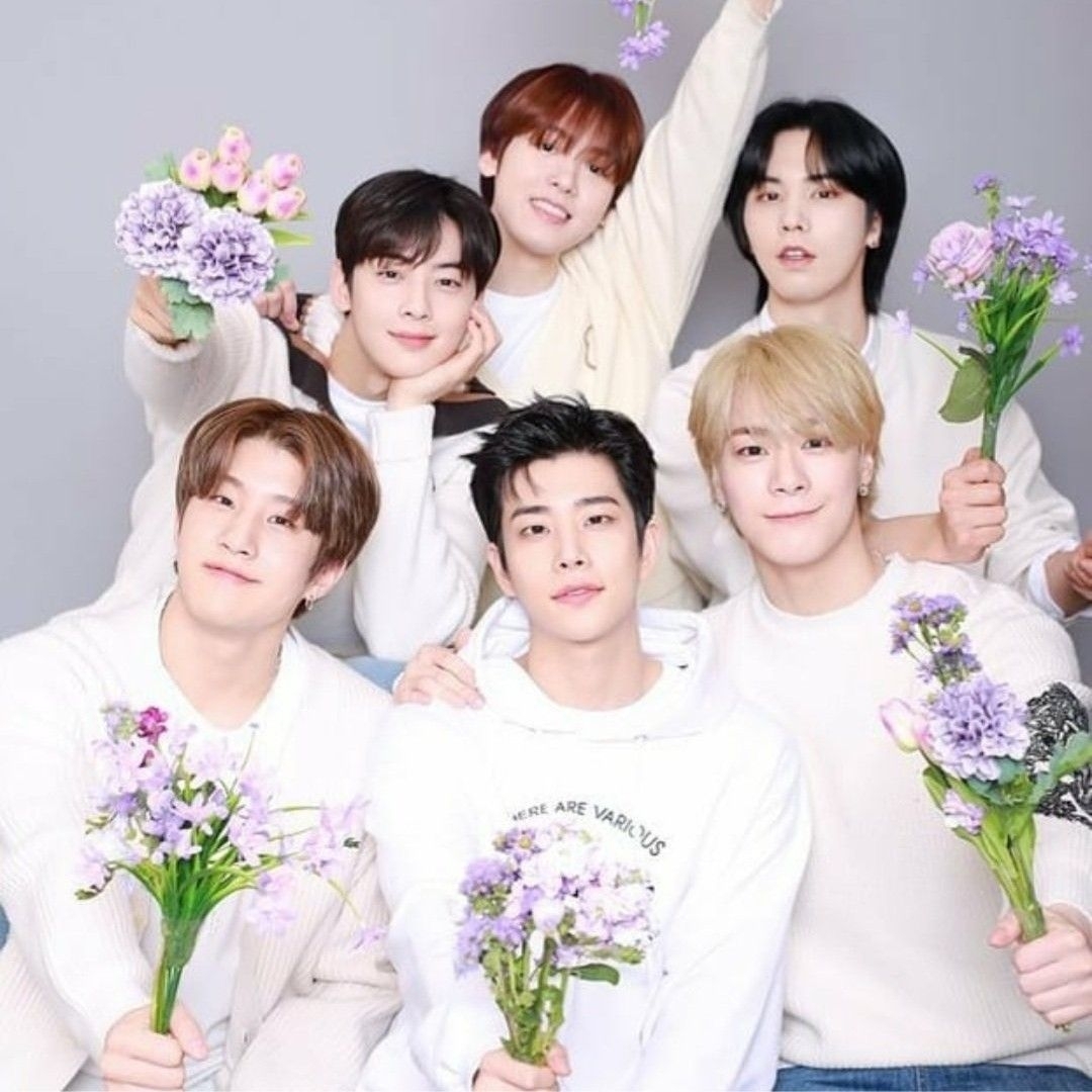 ASTRO的最新照片