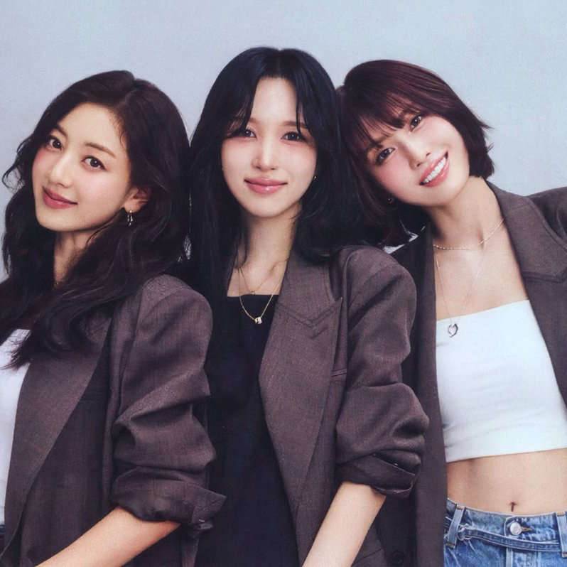 모모 (TWICE) 최근 활동샷