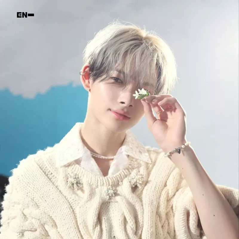 Behind-the-scenes cut of NI-KI (ENHYPEN)