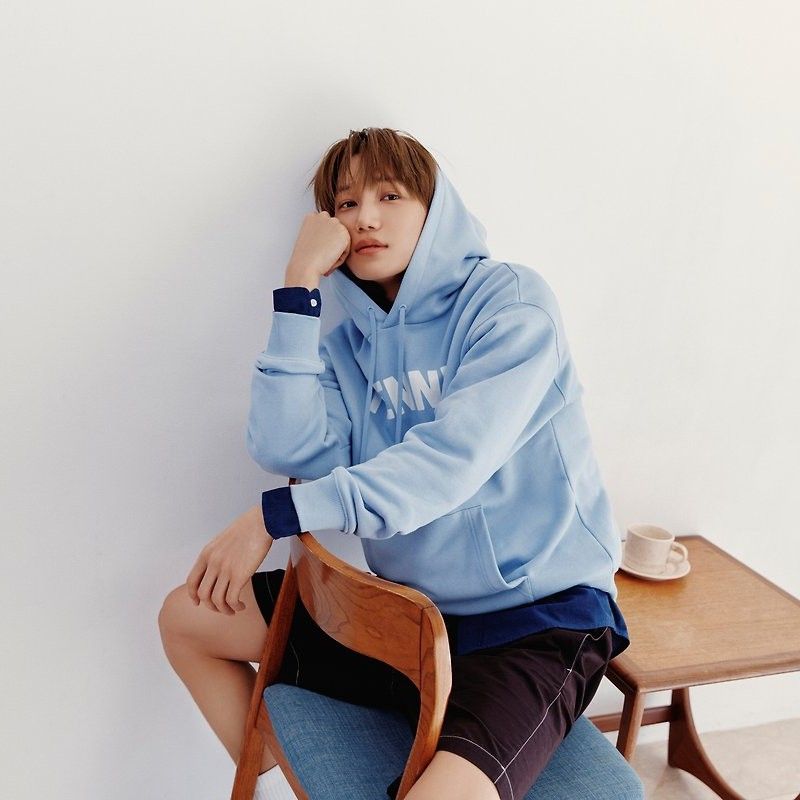 Kai (EXO)粉絲拍下的瞬間