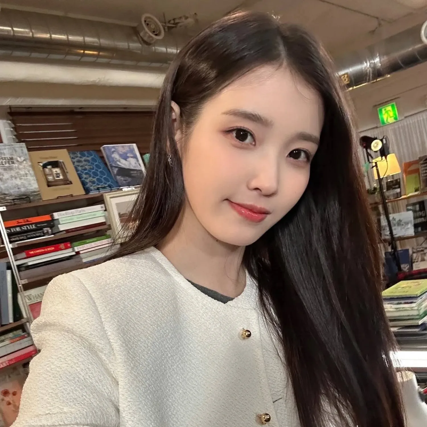 IUの最近の活動写真