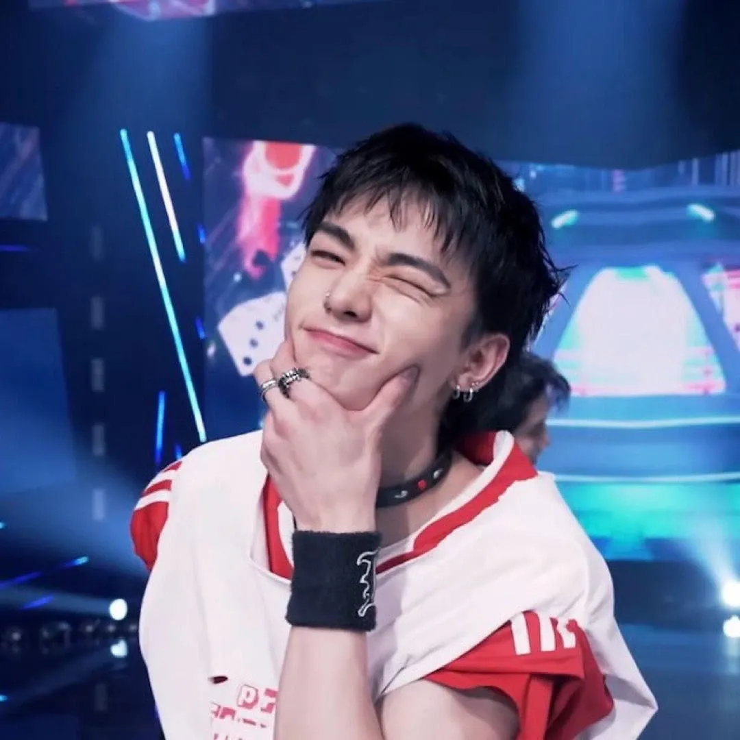 铉辰 (Stray Kids)的幕后花絮