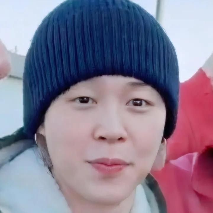 Foto aktivitas terbaru Jimin (BTS)