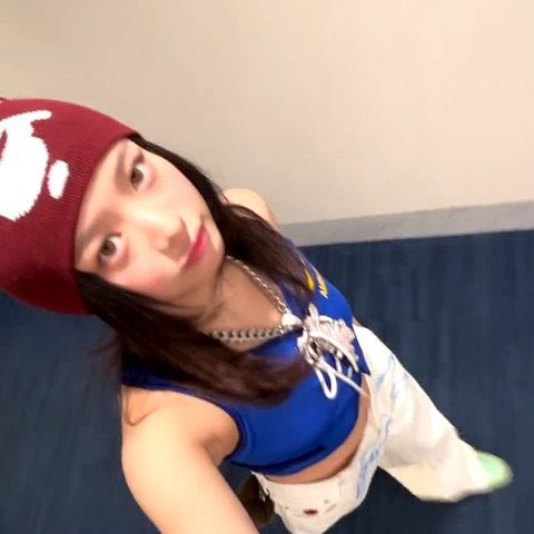 Latest photo of NewJeans
