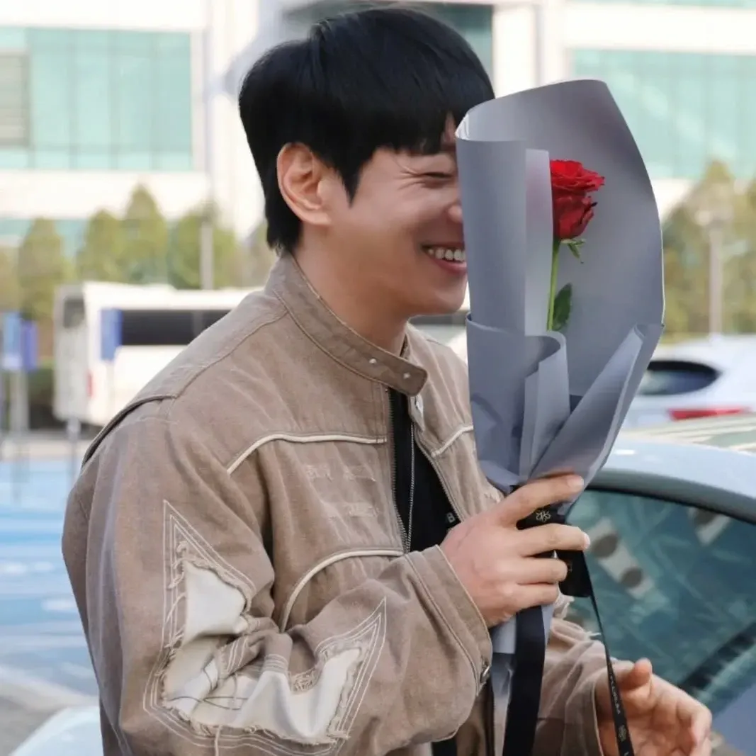 Behind-the-scenes cut of Hwang Chiyeol