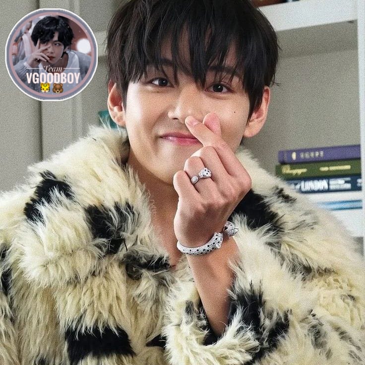 Latest photo of V (BTS)