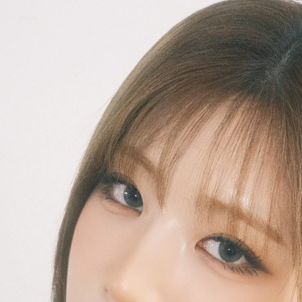 Behind-the-scenes cut of Kim Lip (ARTMS)