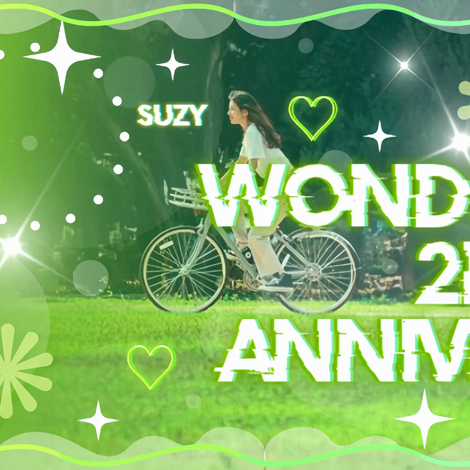 A moment captured by Suzy's fan