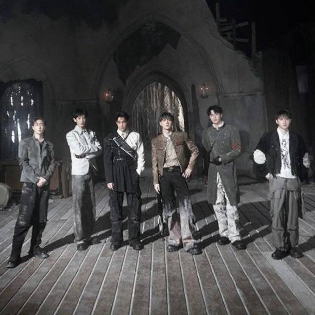 Behind-the-scenes cut of EXO