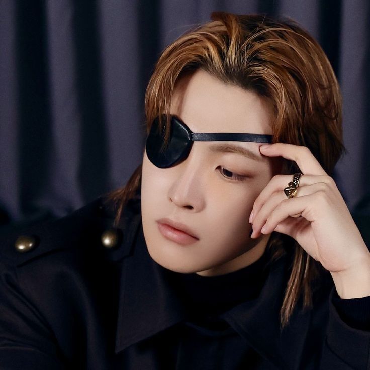 Behind-the-scenes cut of Hongjoong (ATEEZ)