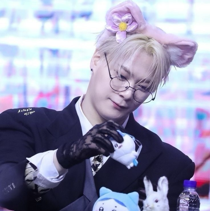 A moment captured by Moonbin (ASTRO)'s fan