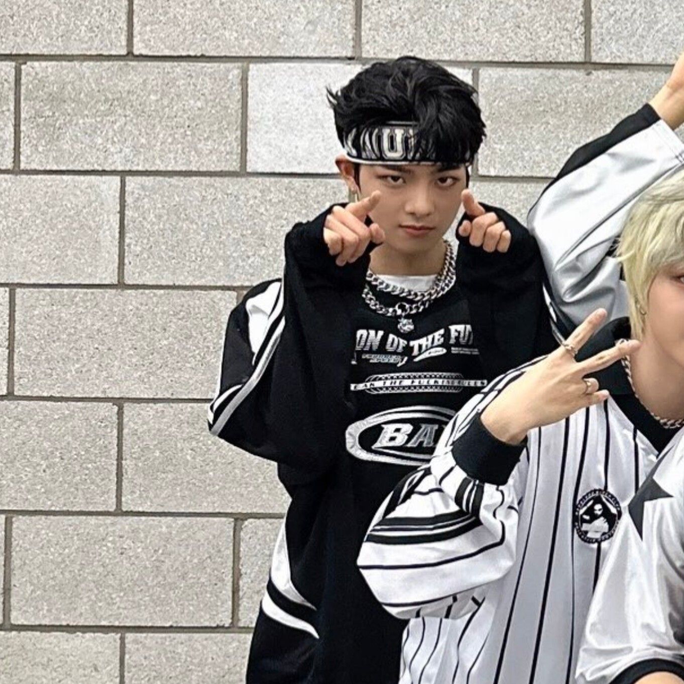 Behind-the-scenes cut of YOUNITE