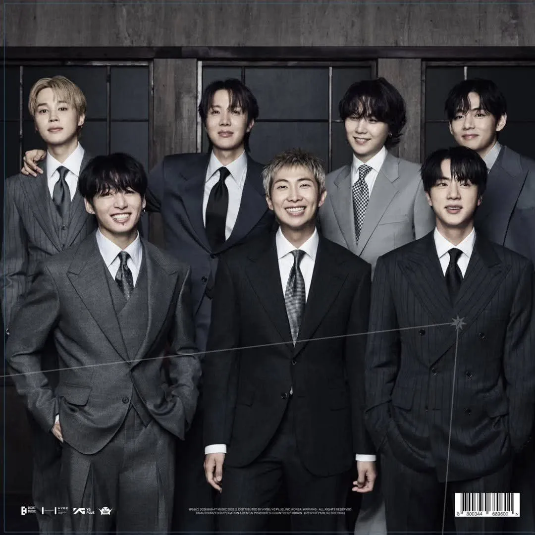 Foto aktivitas terbaru j-hope (BTS)