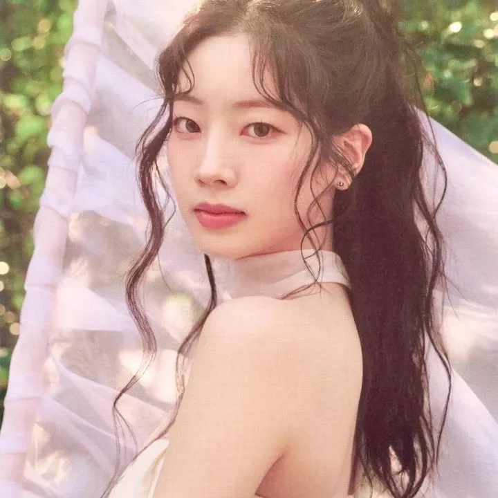 다현 (TWICE)의 비하인드 컷