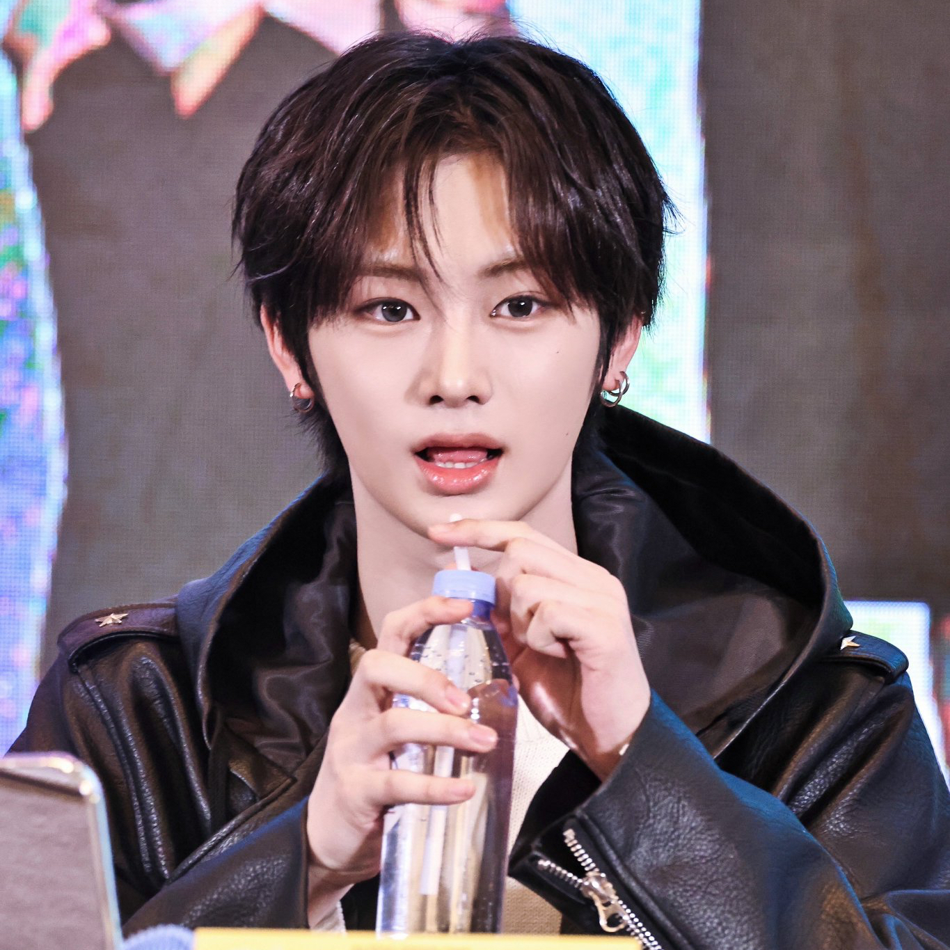 Recent activity shot of Zhou Anxin (ALPHA DRIVE ONE)