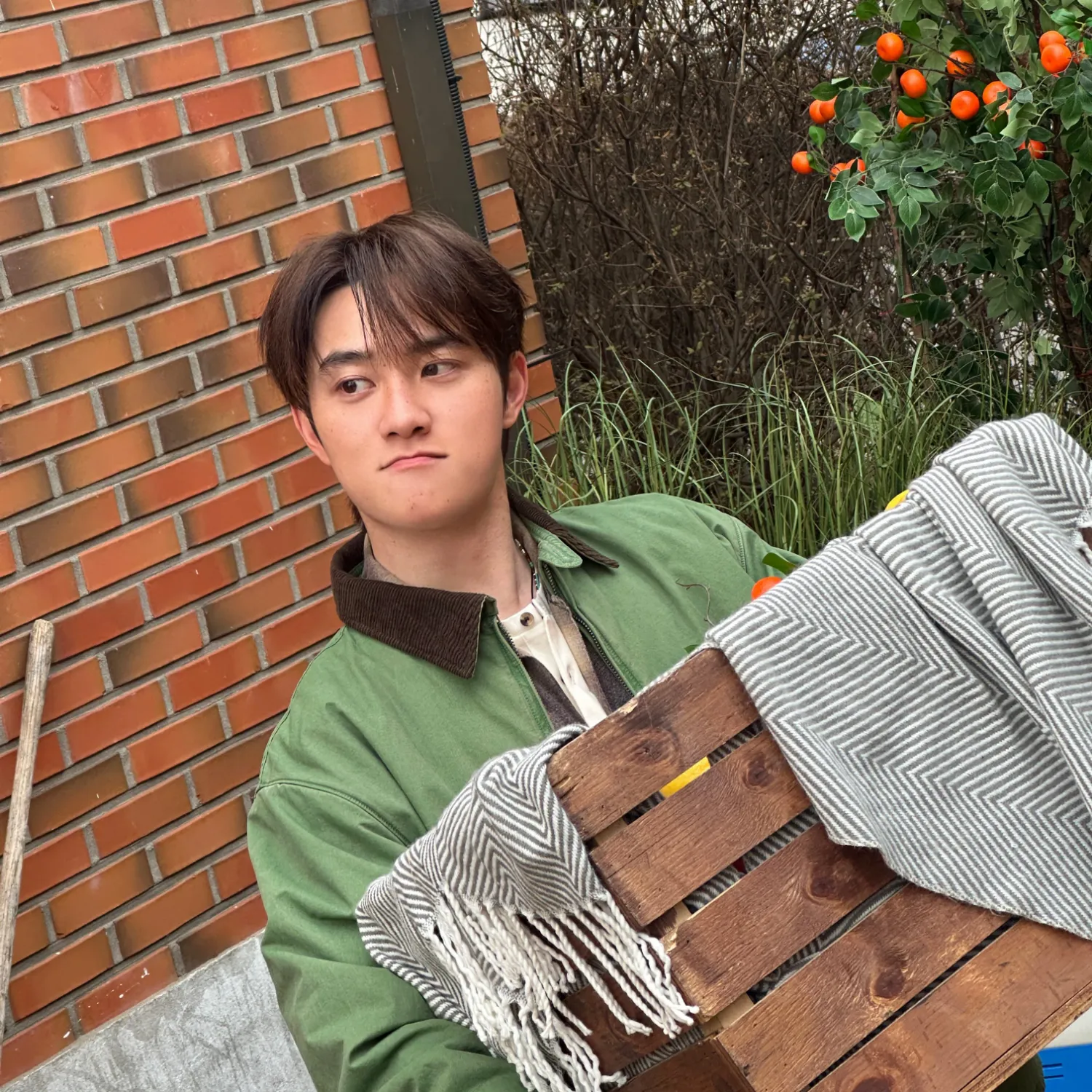 Momen yang diabadikan oleh penggemar D.O. (EXO)