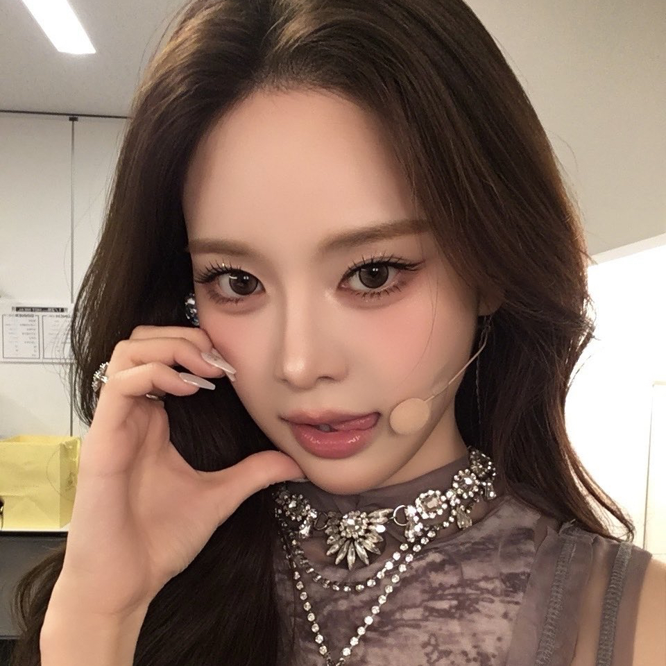 Recent activity shot of Bang Jeemin (izna)