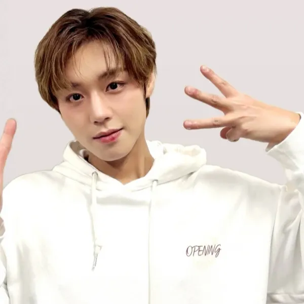 박지훈의 비하인드 컷