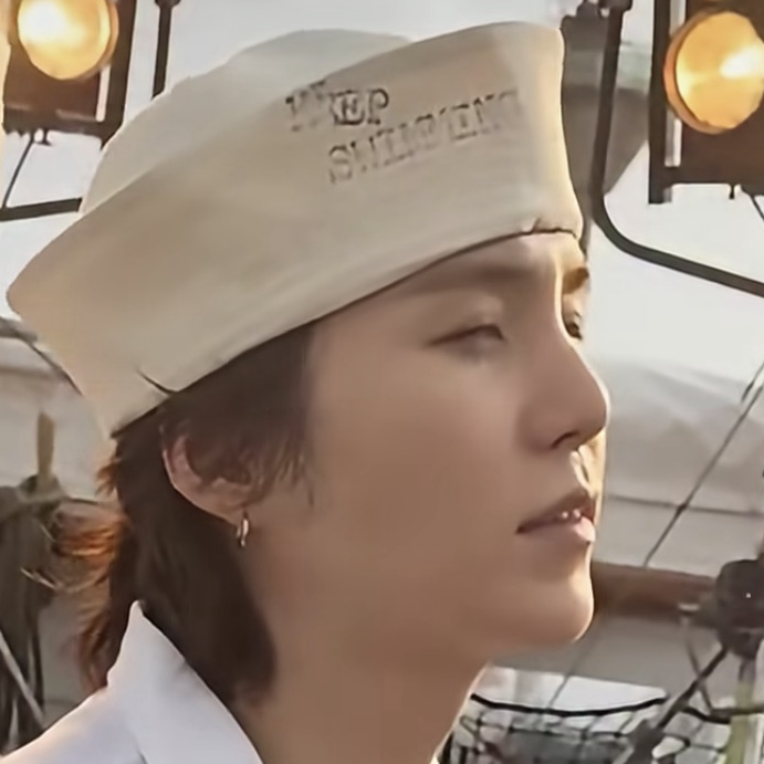 SUGA (防弹少年团)的最新活动照片