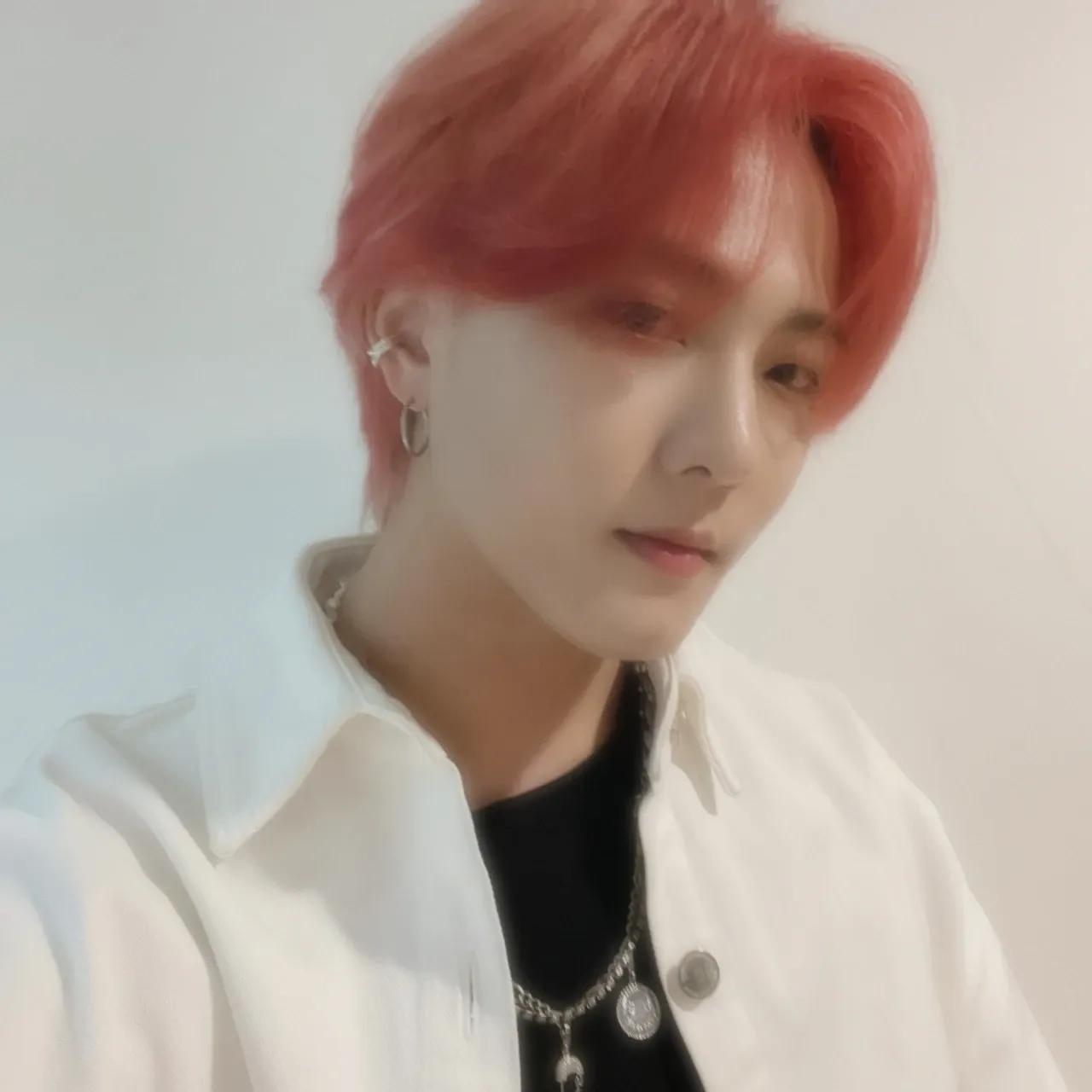 Latest photo of DK (iKON)