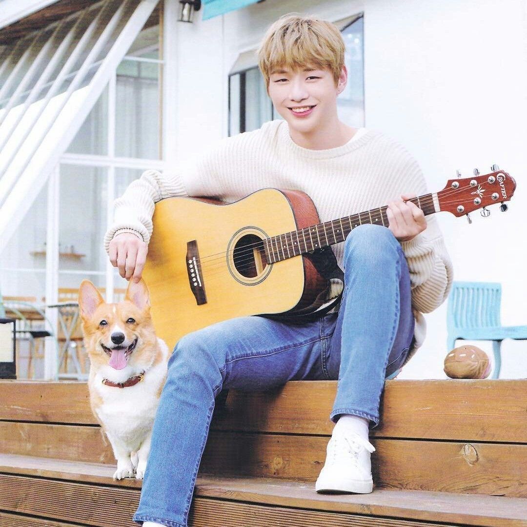 Foto aktivitas terbaru Kang Daniel