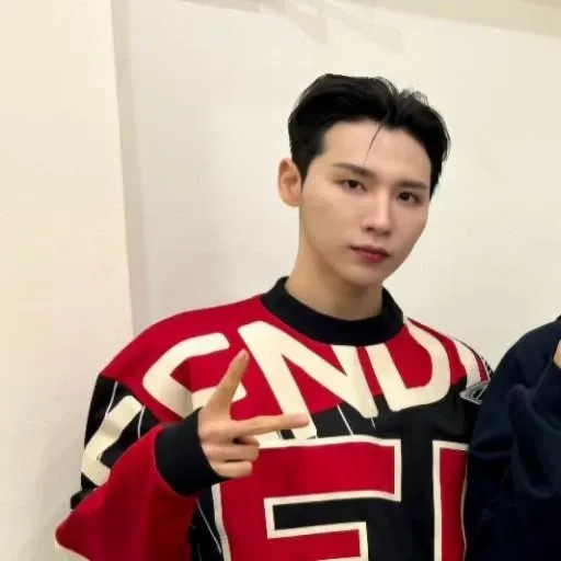A moment captured by AB6IX's fan