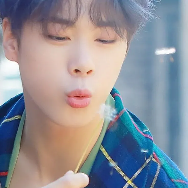 A moment captured by Moonbin (ASTRO)'s fan