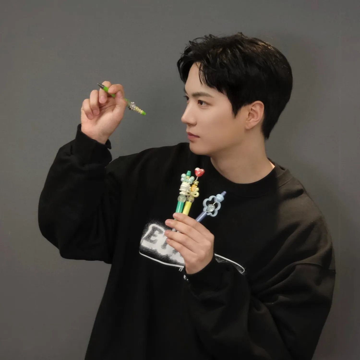 A moment captured by Kim Jonghyeon's fan