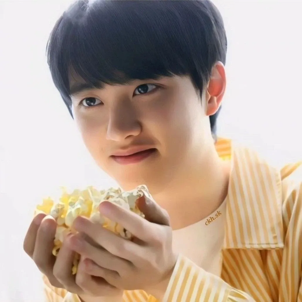 Foto aktivitas terbaru D.O. (EXO)