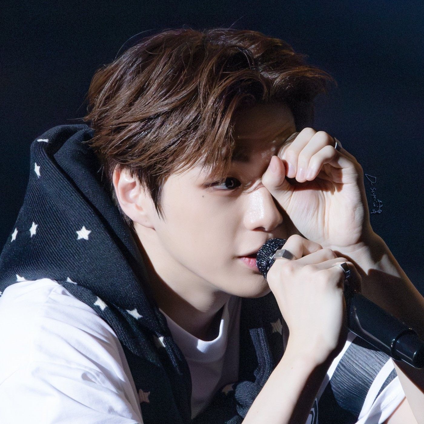 강다니엘의 최신 사진