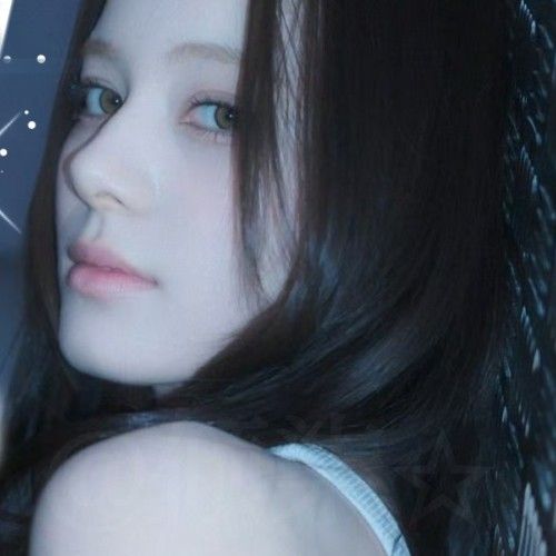 Latest photo of Nina (NiziU)