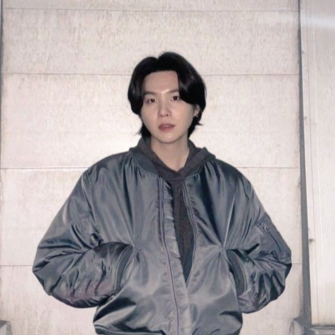 SUGA (BTS)の最新写真