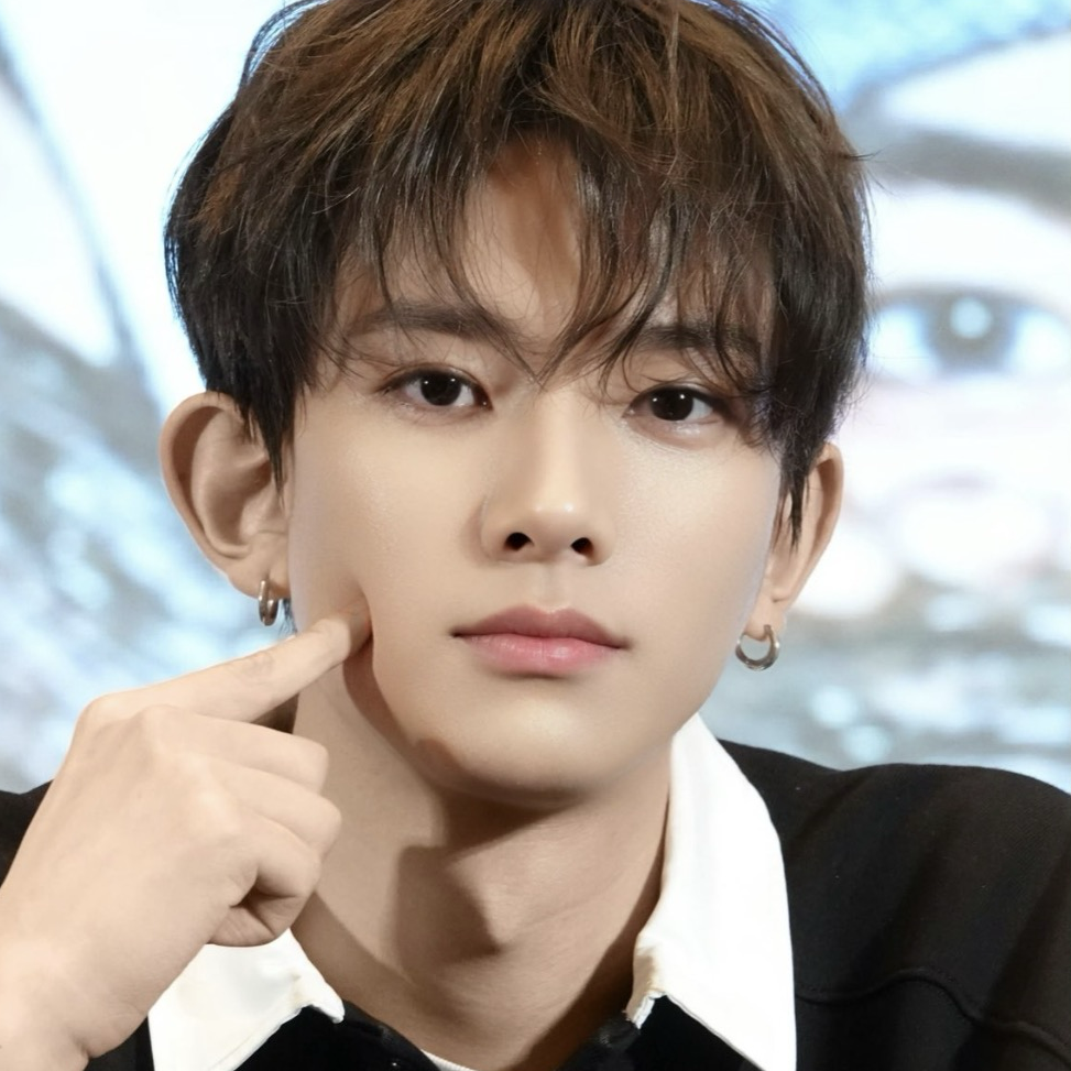 희승 (ENHYPEN)의 최신 사진