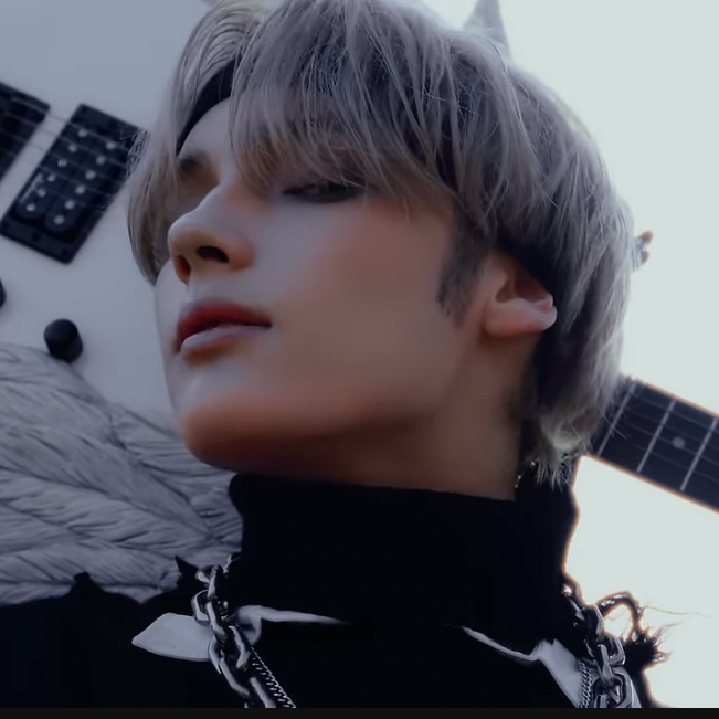 A moment captured by HueningKai (TOMORROW X TOGETHER)'s fan