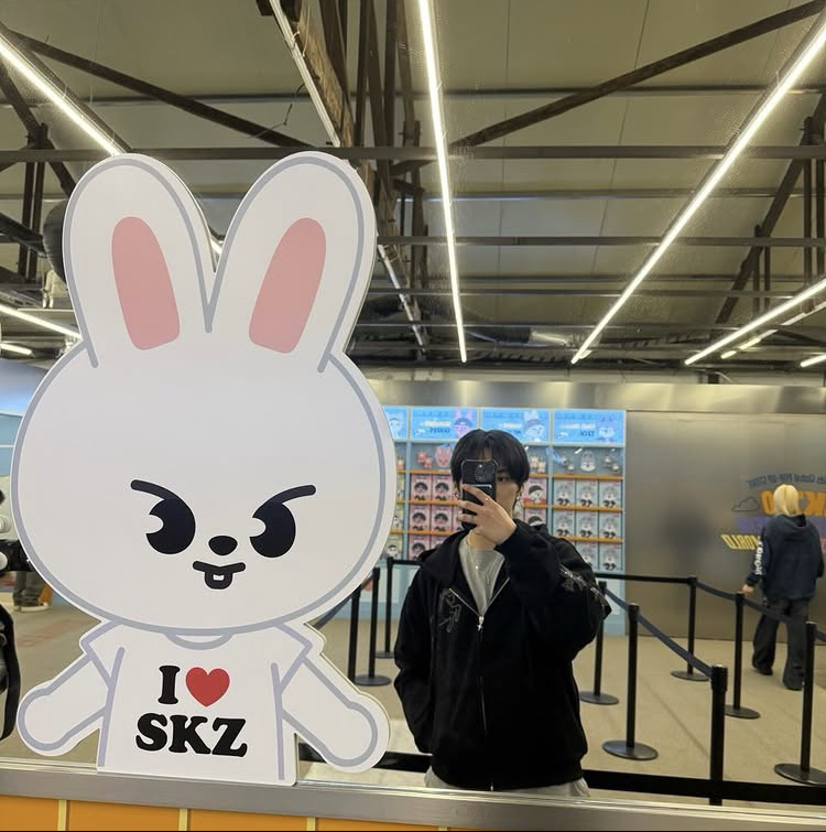 Stray Kids의 비하인드 컷