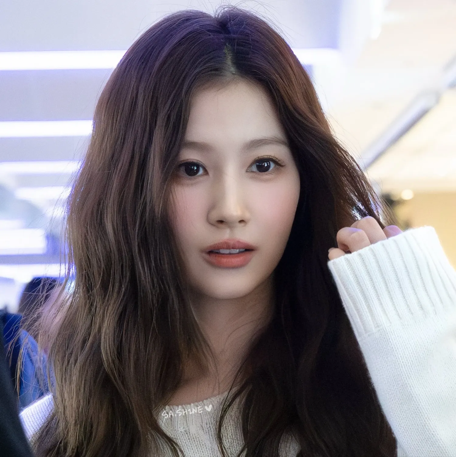 Foto aktivitas terbaru Sana (TWICE)