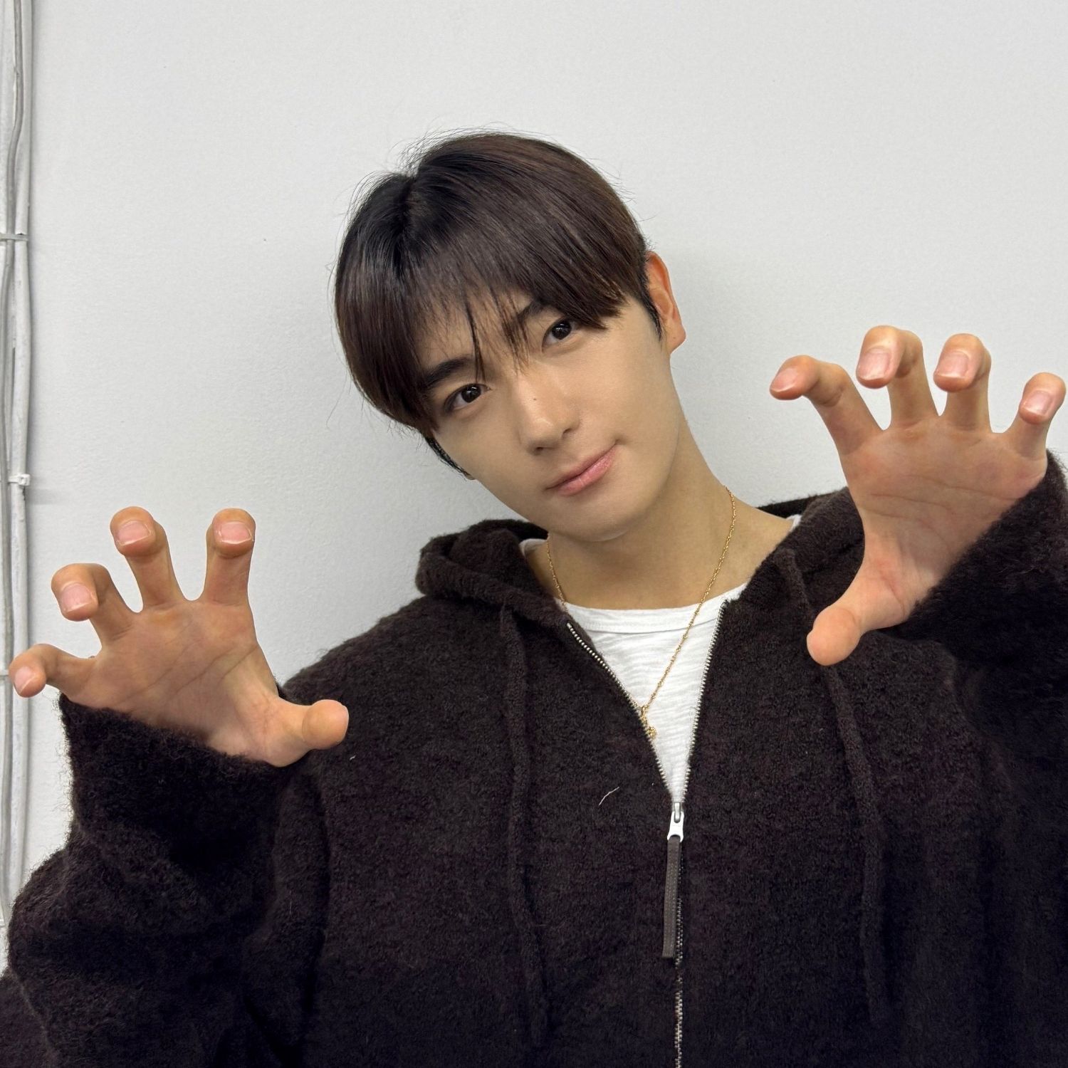 Recent activity shot of Hyunjae (THE BOYZ)