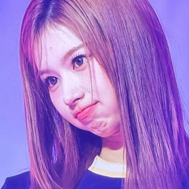 Sana (TWICE)的幕後花絮