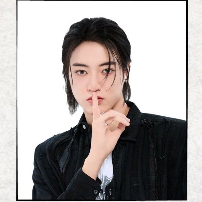 Latest photo of Haruto (TREASURE)