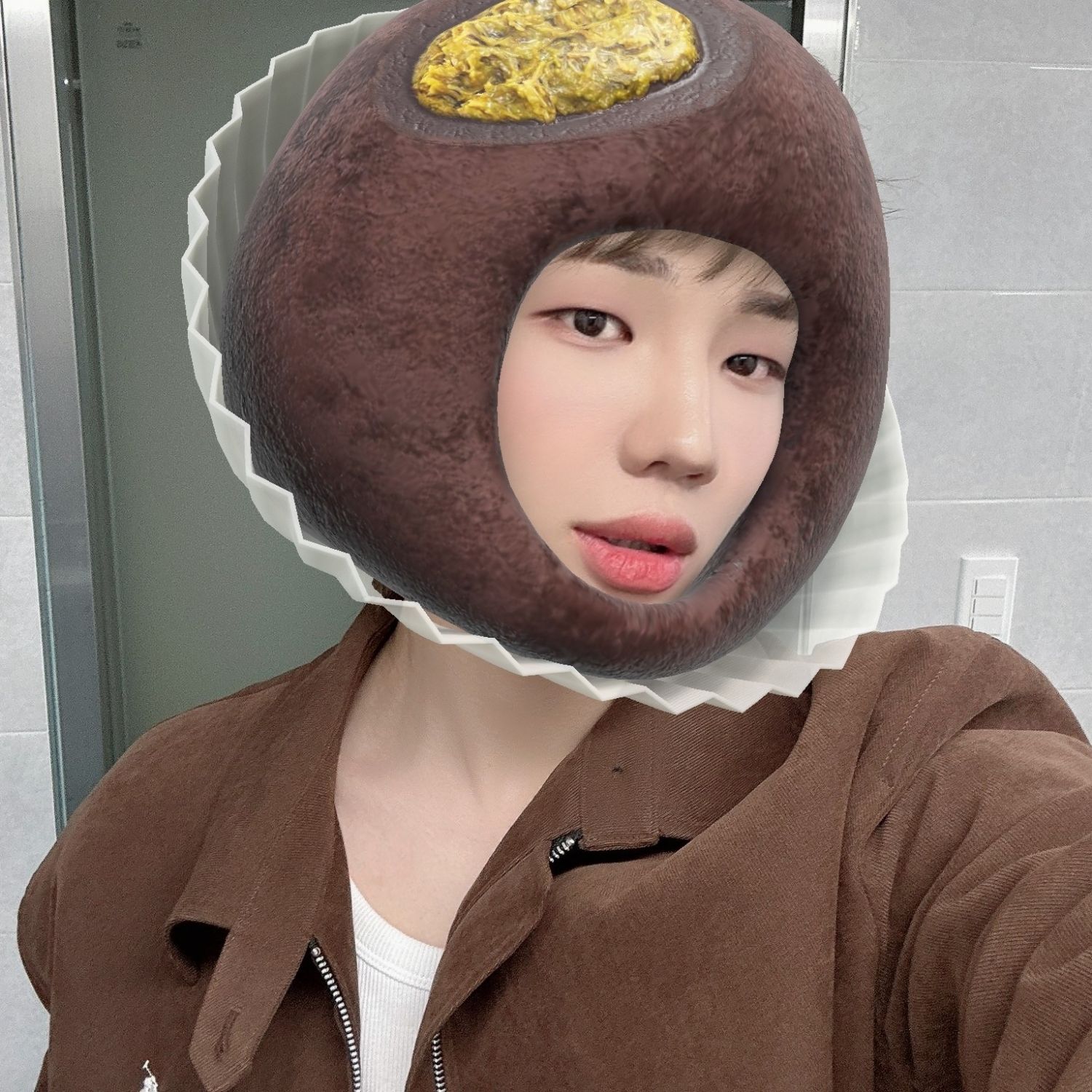 Hot post catching attention from 자유게시판's fandom