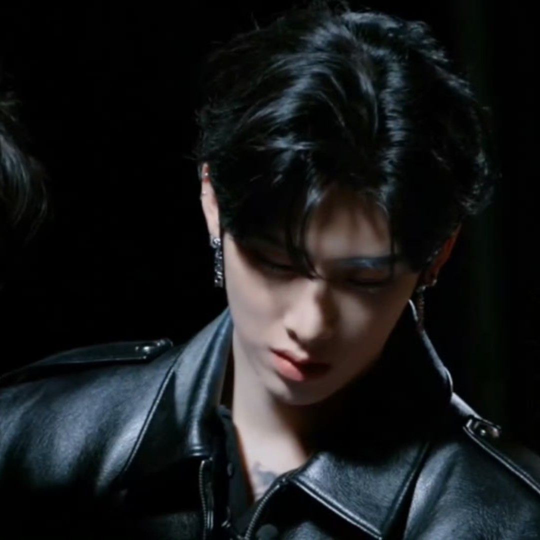 A moment captured by Ricky's fan